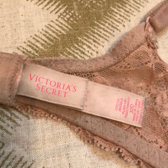 Victoria’s Secret Bra - Picture 4 of 6